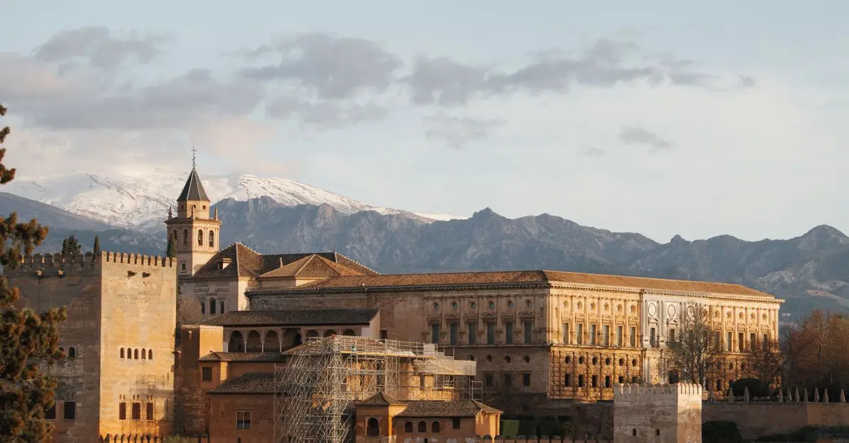 Guía Completa para Visitar la Alhambra: Consejos y Recomendaciones