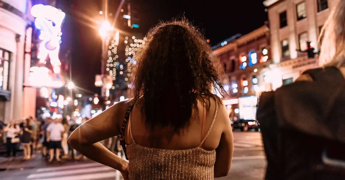 10 Consejos para Disfrutar de la Vida Nocturna en España