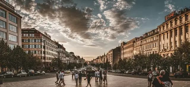 Cómo Organizar un Viaje Perfecto a España: Guía Completa