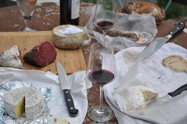 Cómo Elegir las Mejores Experiencias Gastronómicas en España